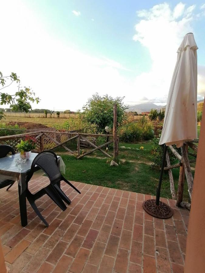 Casale Cavatella Acomodação com café da manhã Sermoneta Exterior foto