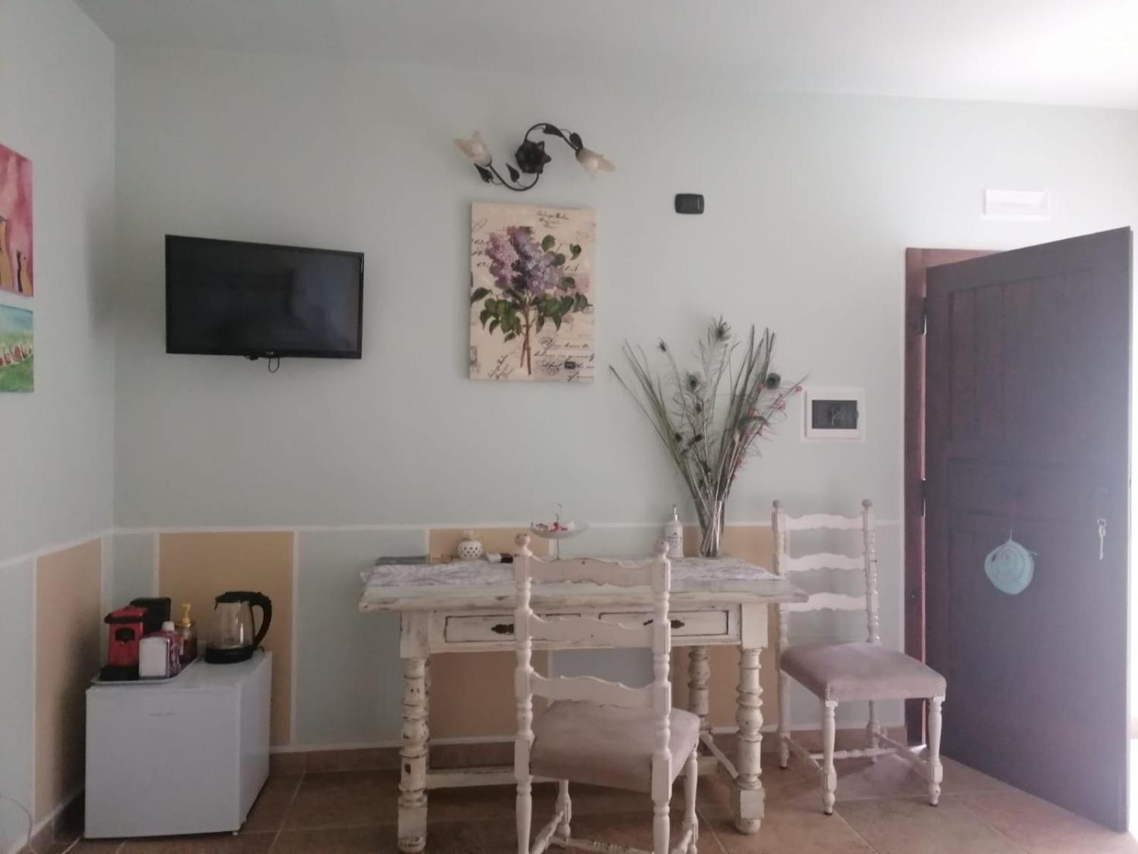 Casale Cavatella Acomodação com café da manhã Sermoneta Exterior foto