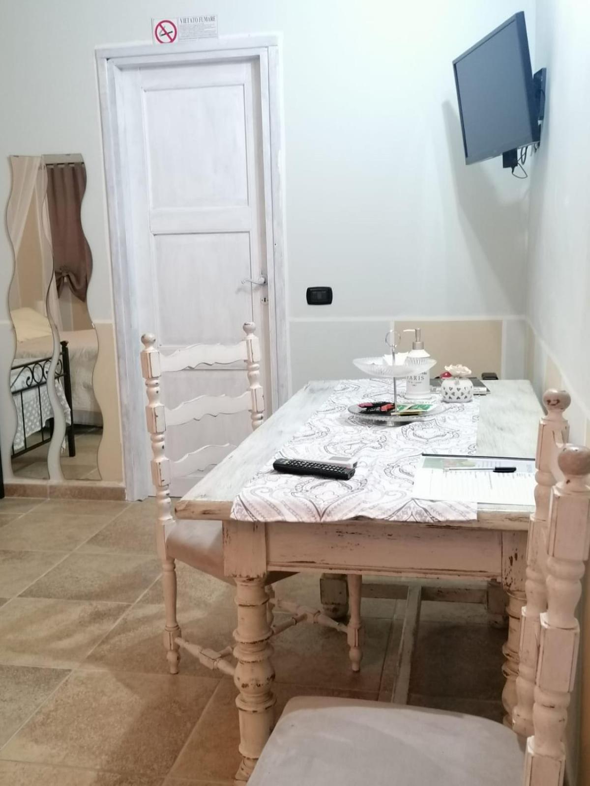 Casale Cavatella Acomodação com café da manhã Sermoneta Exterior foto