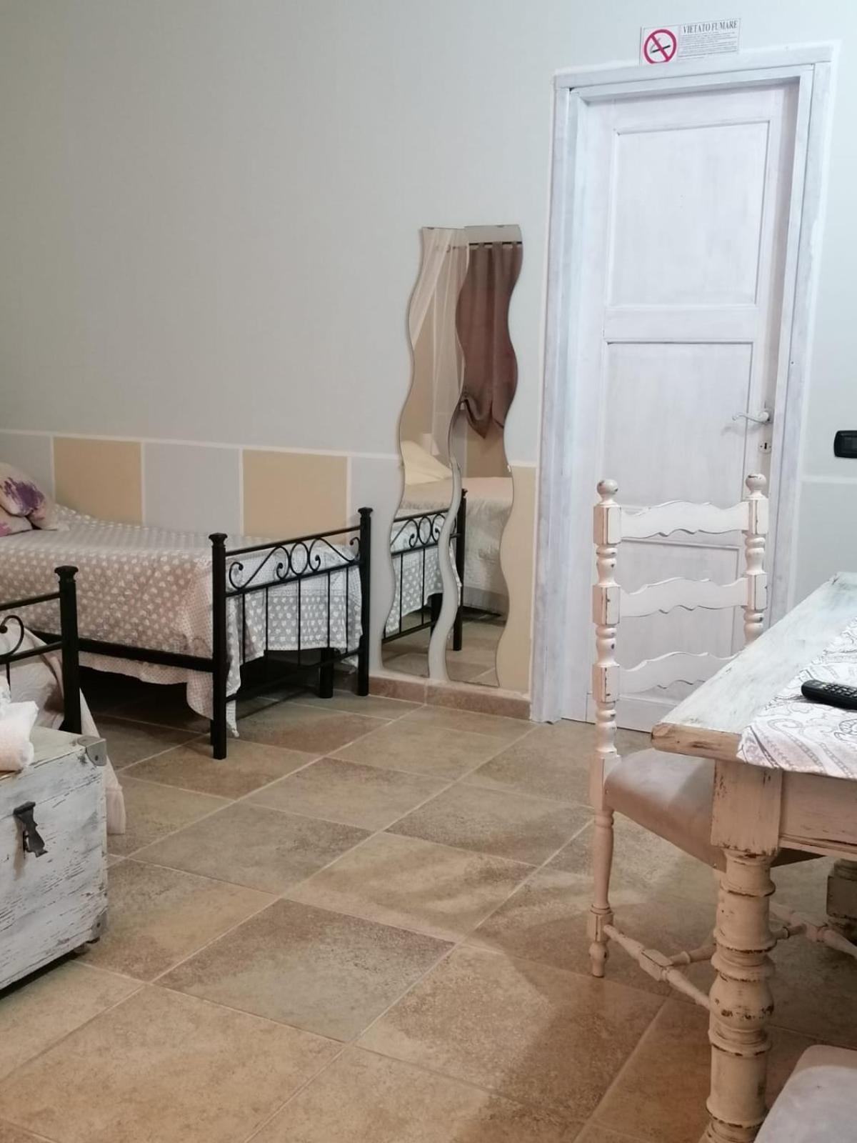 Casale Cavatella Acomodação com café da manhã Sermoneta Exterior foto
